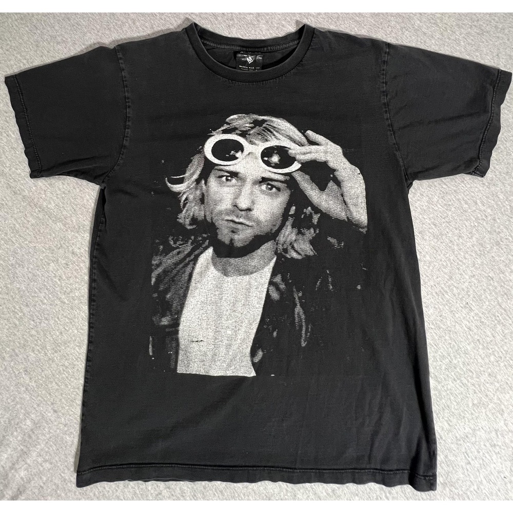Madness Kurt Cobain Shirt Mens Medium Grunge Music Nirvanna Graphic Band Tee